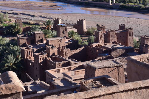 Aït Benhaddou: Ornate tower structures at the entrance to the site
